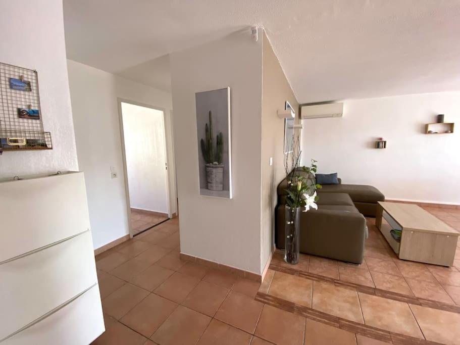Coeur de FREJUS, Appartement 3 pièces climatisé avec piscine, terrasse, barbecue Exterior foto