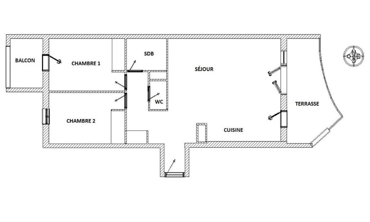 Coeur de FREJUS, Appartement 3 pièces climatisé avec piscine, terrasse, barbecue Exterior foto