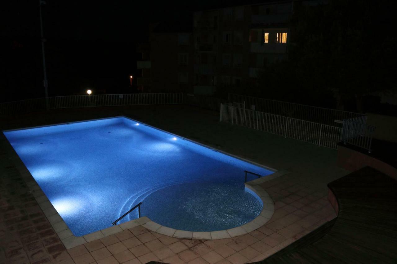 Coeur de FREJUS, Appartement 3 pièces climatisé avec piscine, terrasse, barbecue Exterior foto
